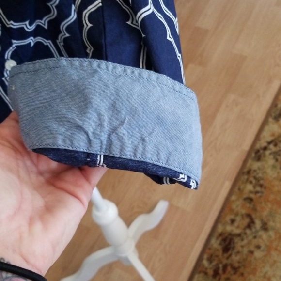 Button down top - Picture 3 of 4